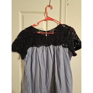 Luxology Beach Dress Size Medium Short Sleeve Blue / White, Knitted Top, Lining